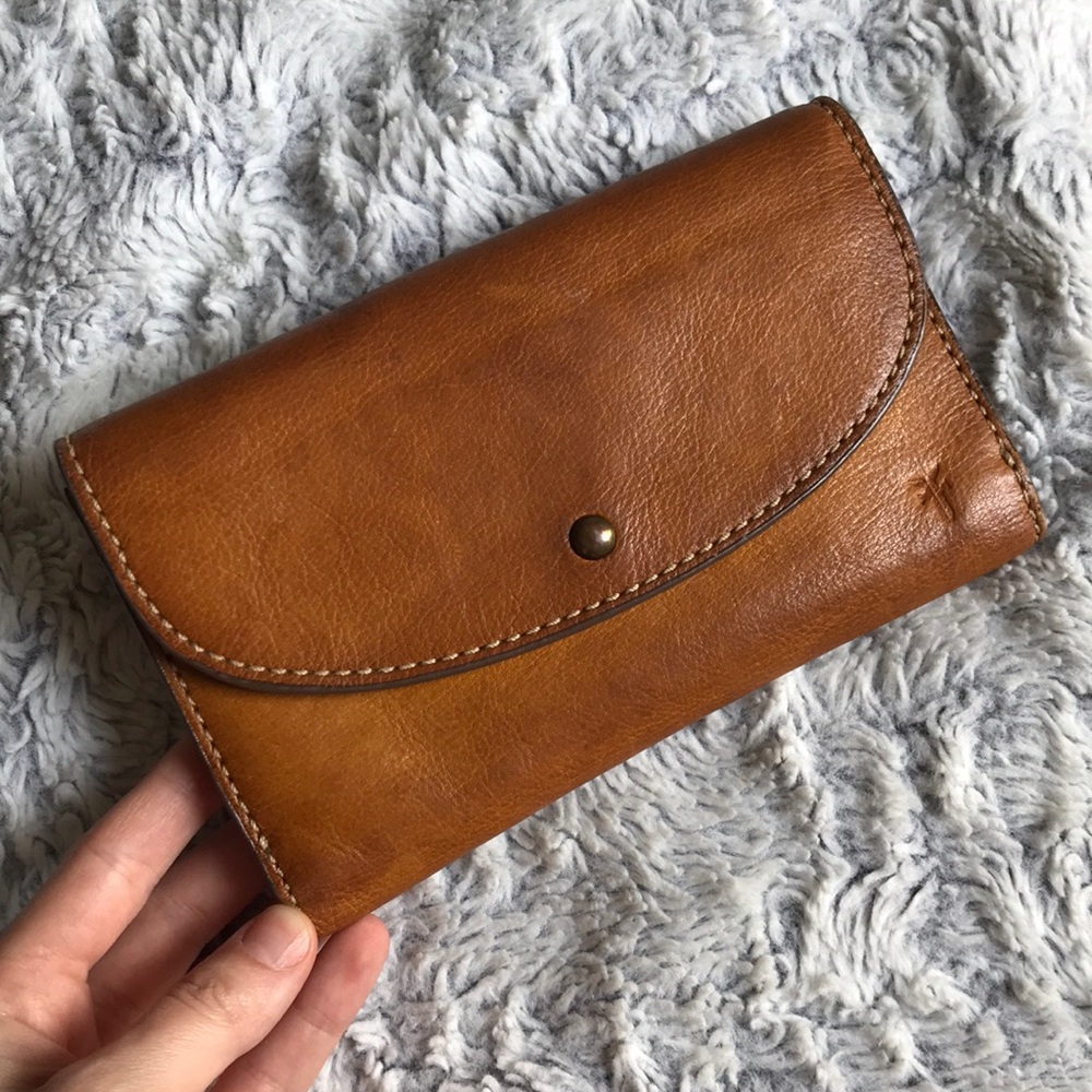 FRYE wallet